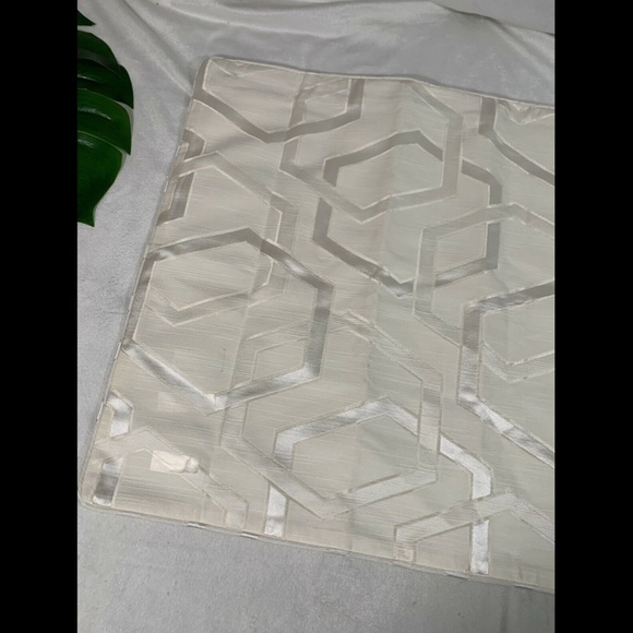 NWD Hotel Collection Verve (1)‎ Standard Sham Pillow Case - Picture 3 of 12